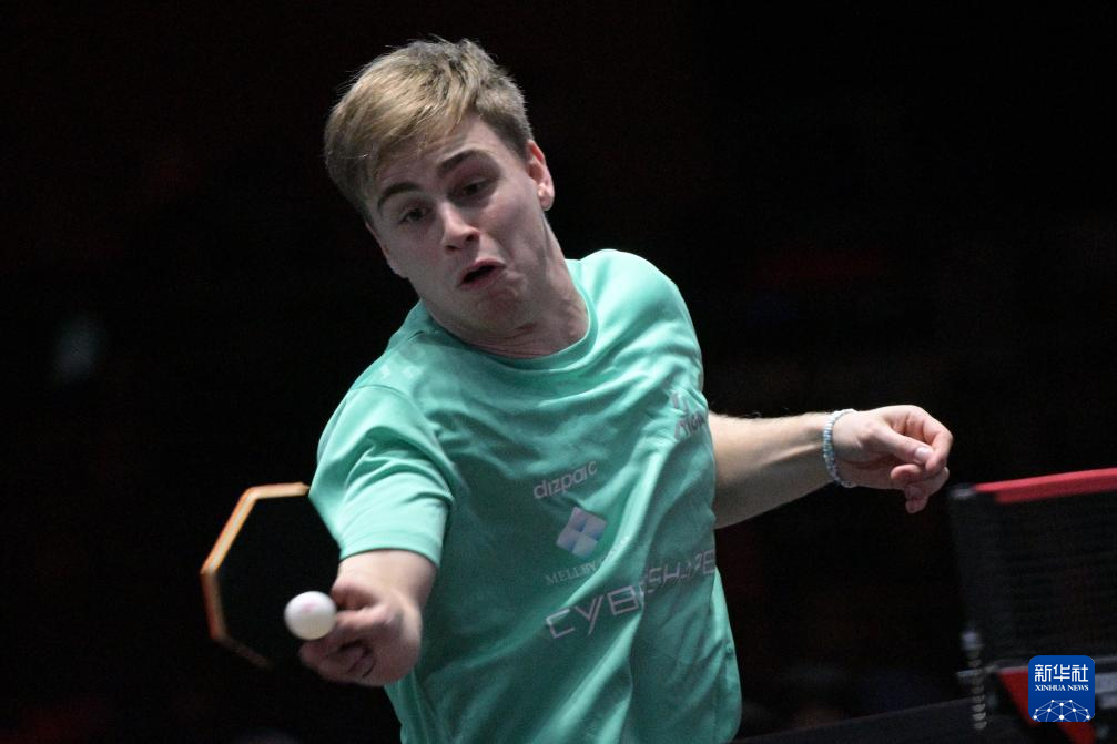 面对强敌时 面对强敌时