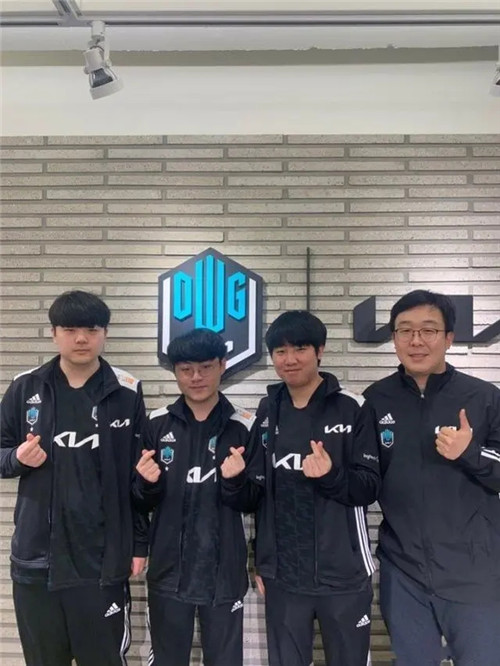 豪掷2亿欧 豪掷2亿欧