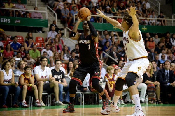 两人领衔 两人领衔